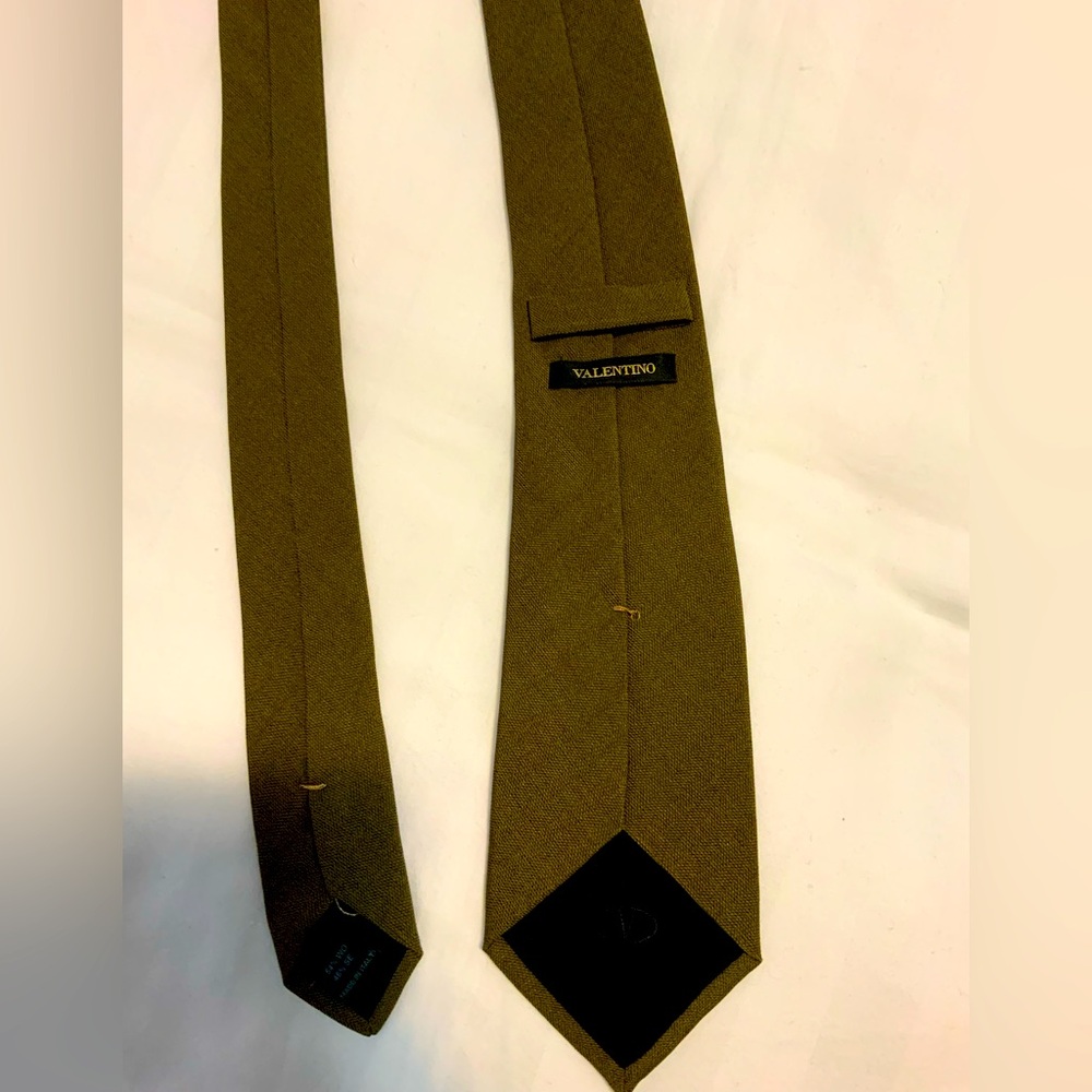 Valentino tie